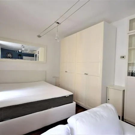 In Viale Apartment Trieste